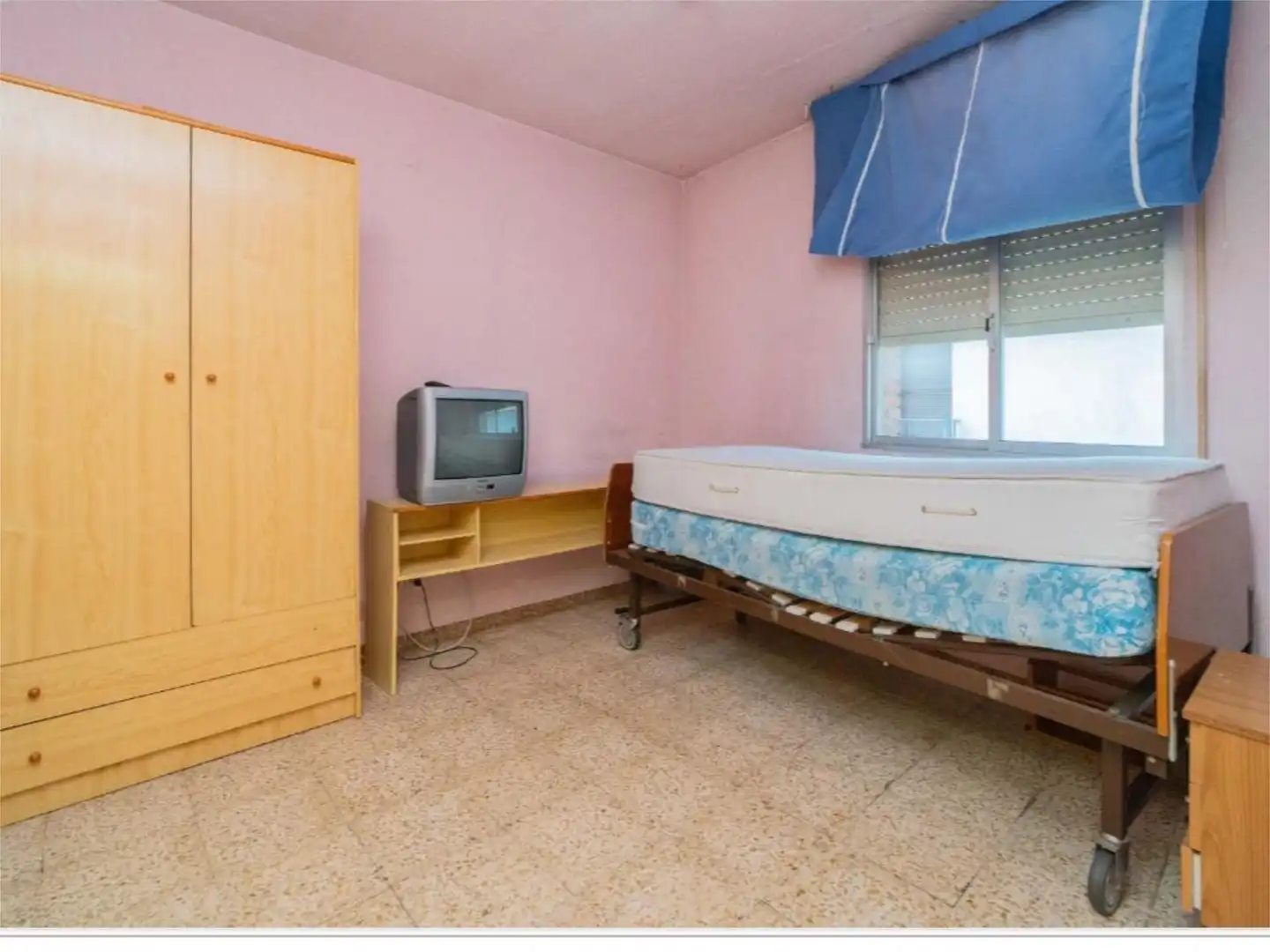 Finca rústica en venda a Calle de Rosario, 22, San Martín de Valdeiglesias Dormitori de Finca rústica en venda en San Martín de Valdeiglesias amb Calefacció, Terrassa i Traster