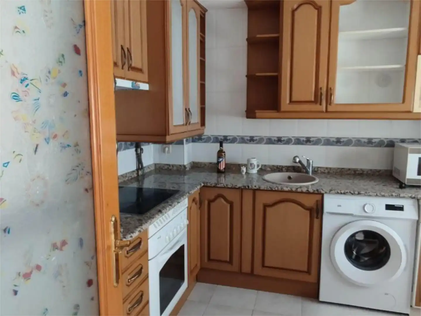 Casa o chalet en venta en Calle los Nardos, 25, Valderas - Los Castillos Cocina de Casa o chalet en venta en Alcorcón con Calefacción, Parquet y Terraza