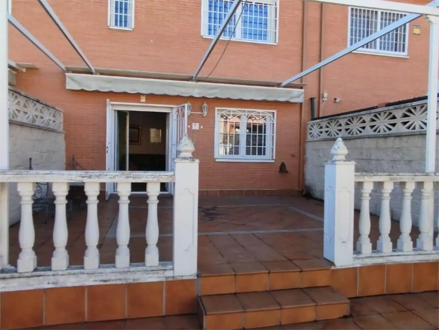 Casa o chalet en venta en Calle los Nardos, 25, Valderas - Los Castillos Terraza de Casa o chalet en venta en Alcorcón con Calefacción, Parquet y Terraza