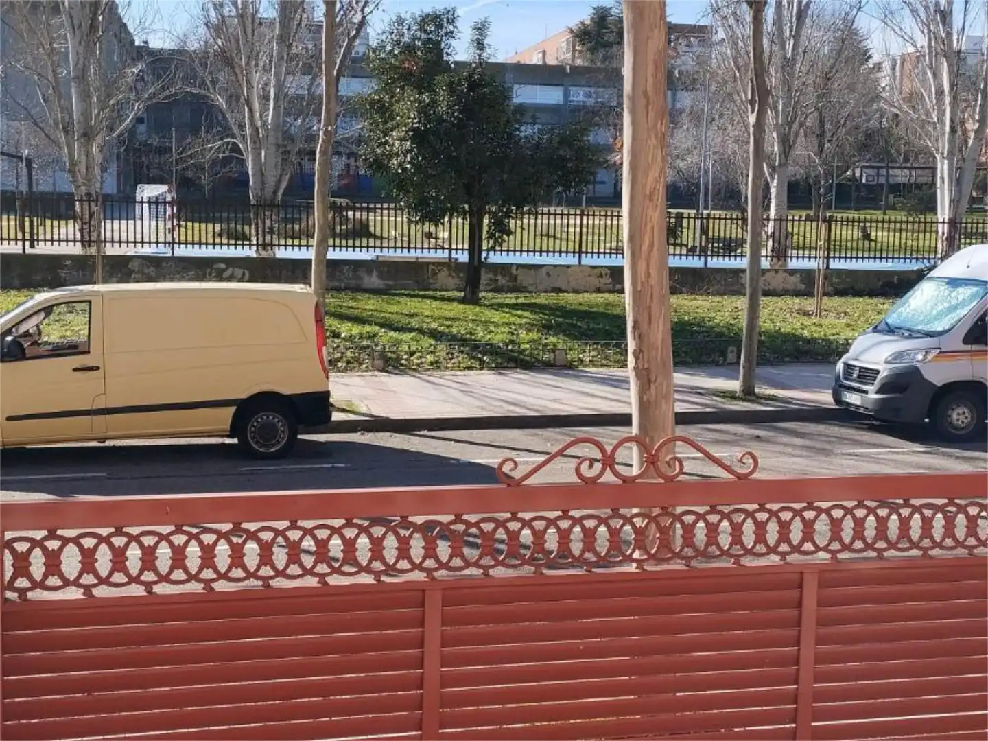 Casa o chalet en venta en Calle los Nardos, 25, Valderas - Los Castillos Parking de Casa o chalet en venta en Alcorcón con Calefacción, Parquet y Terraza