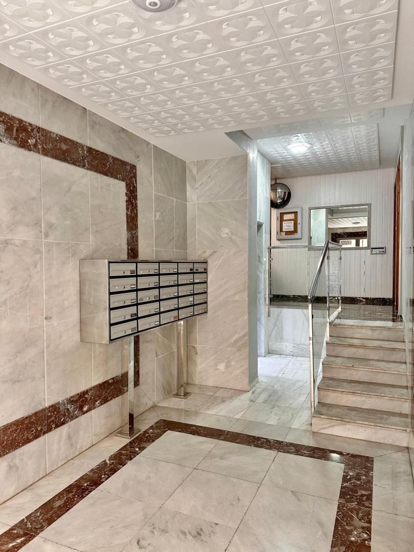 Pis en venda en  Almería Capital amb Calefacció, Moblat i Aparcament comunitari