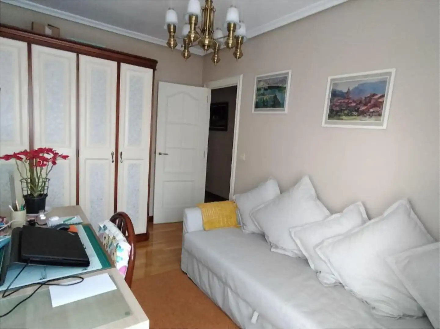 Bedroom of Flat for sale in Valladolid  with Heating, Private garden and Parquet flooring