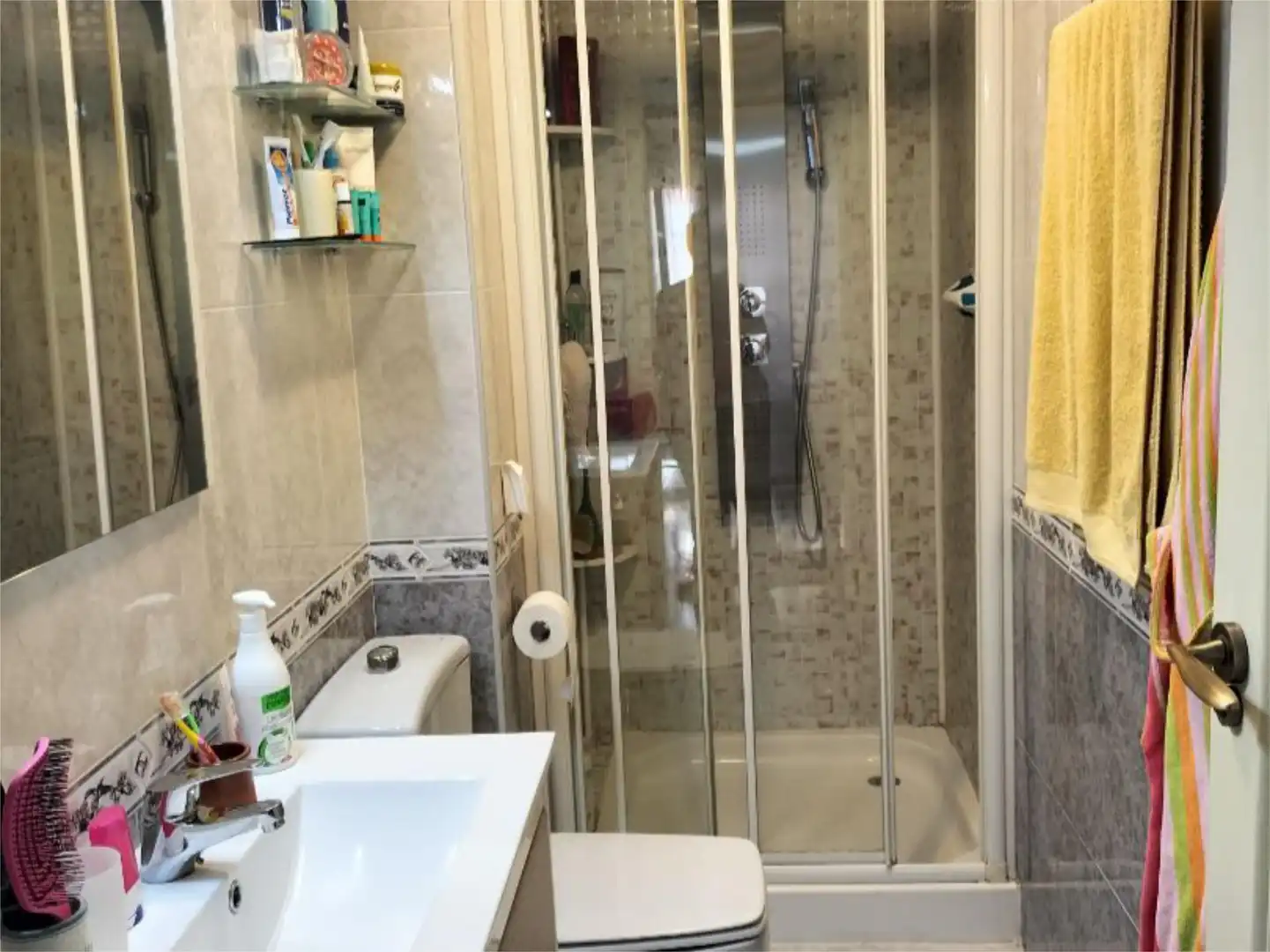 Bathroom of Flat for sale in Valladolid  with Heating, Private garden and Parquet flooring