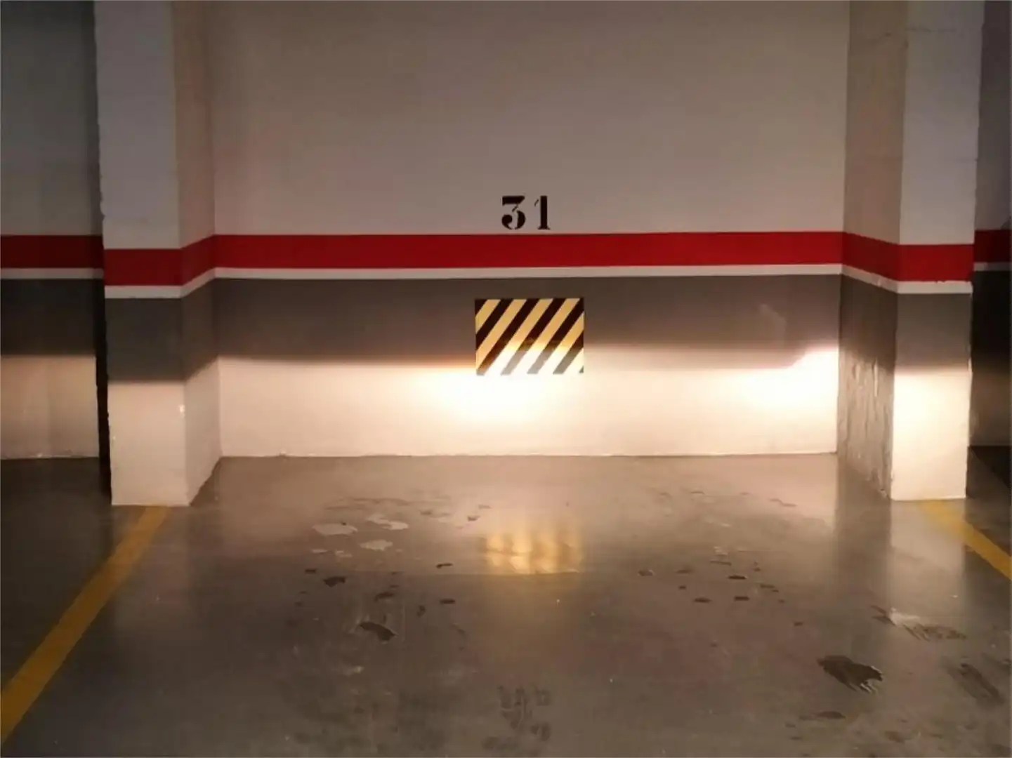 Parking of Flat for sale in Valladolid  with Heating, Private garden and Parquet flooring