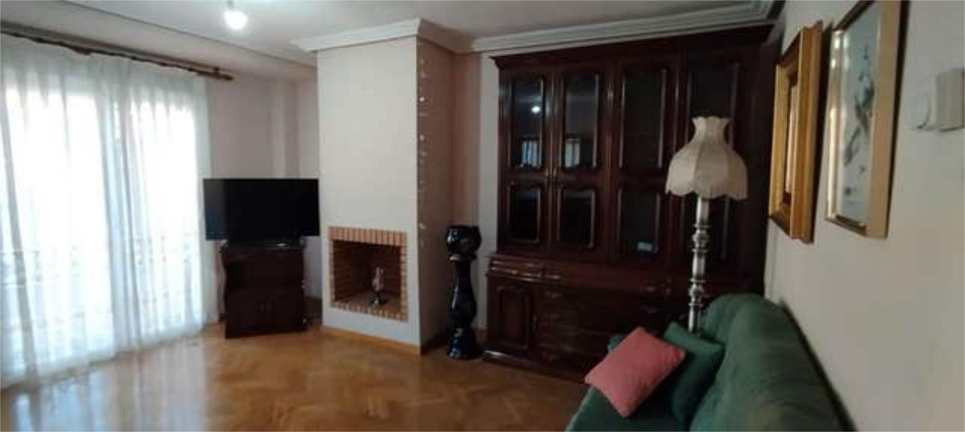 Living room of Single-family semi-detached for sale in Alcorcón  with Heating, Private garden and Terrace