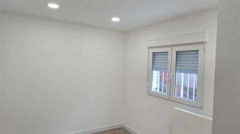 Foto 3 de Pis en venda a Calle Almonacid, 1, Numancia,  Madrid Capital