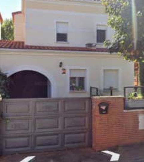 Foto 2 de Casa adosada en venda a Cabanillas del Campo, Guadalajara