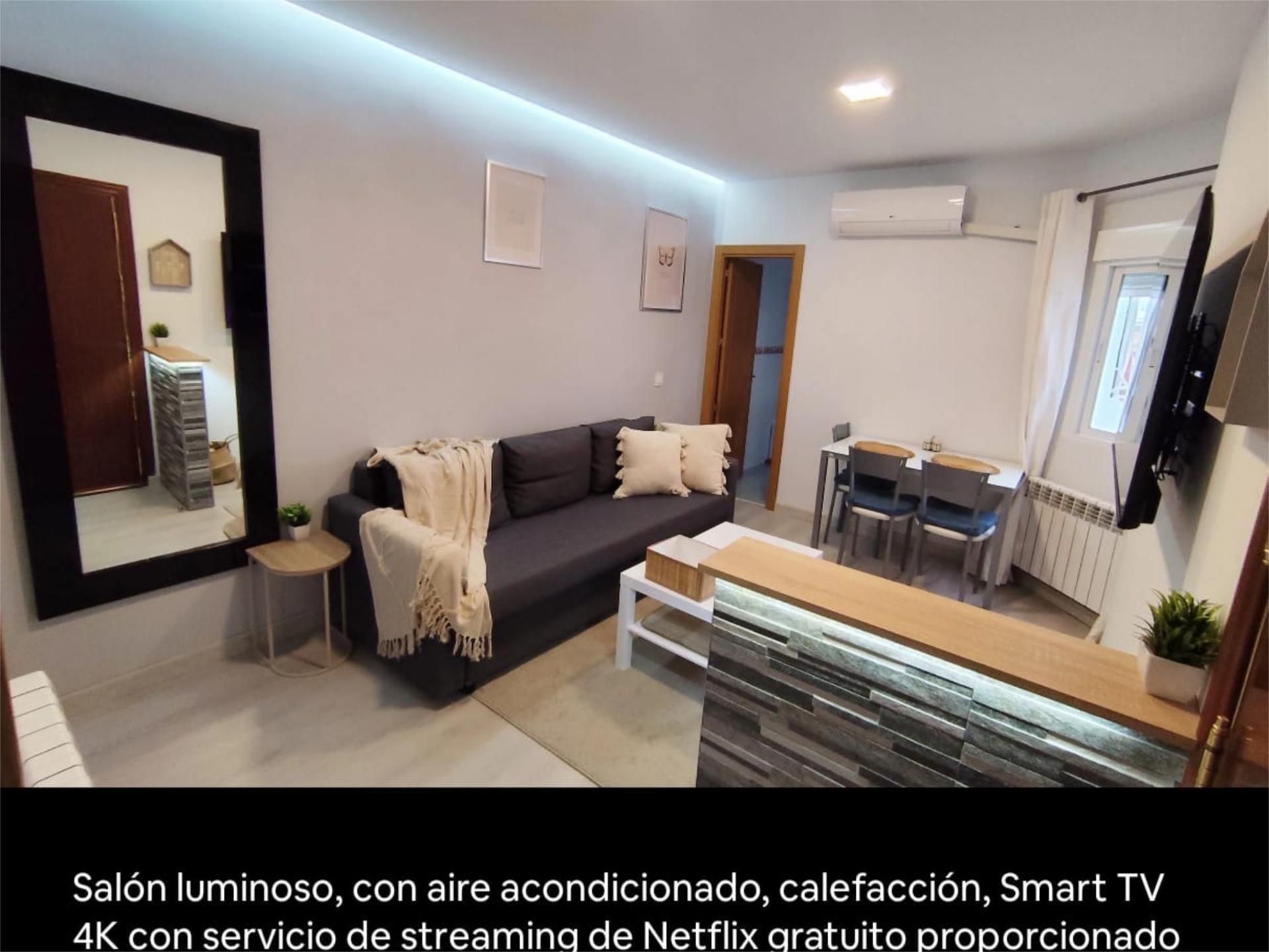 Sala d'estar de Pis en venda en  Madrid Capital amb Aire condicionat