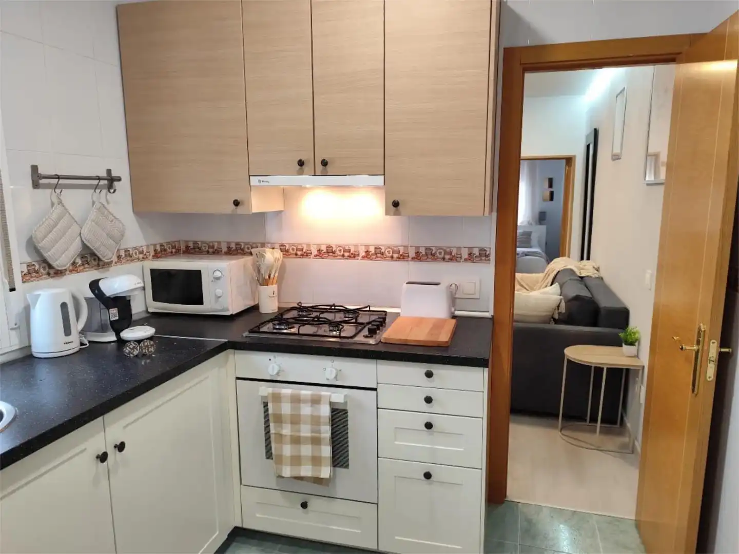 Flat for sale in Calle de Ramón Azorín, 32, Los Cármenes Kitchen of Flat for sale in Madrid Capital with Air Conditioner