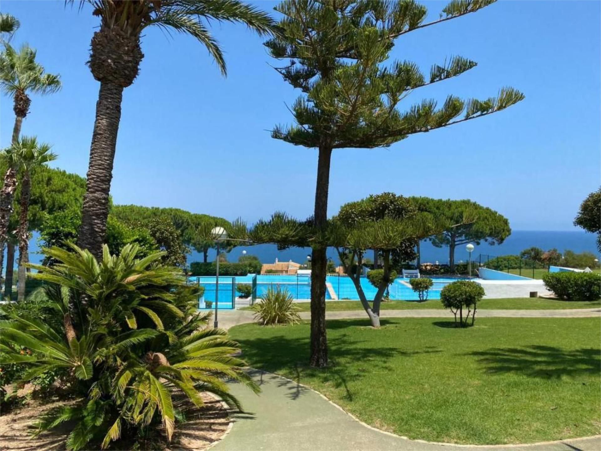 Piscina de Apartament de lloguer en Santa Pola amb Aire condicionat, Terrassa i Piscina