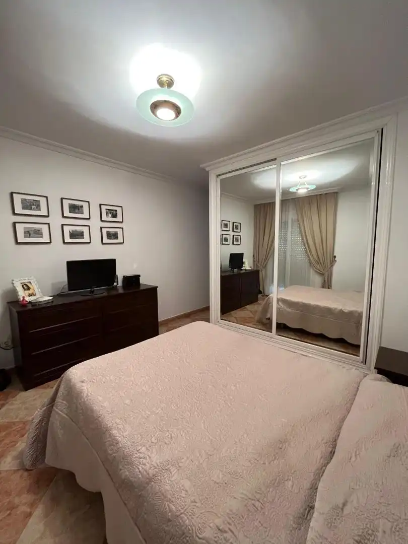 Flat for sale in Calle Guillermo Carrera Rubio, 12, Los Guindos - Parque Mediterráneo - Santa Paula Bedroom of Flat for sale in Málaga with Air Conditioner, Private garden and Terrace