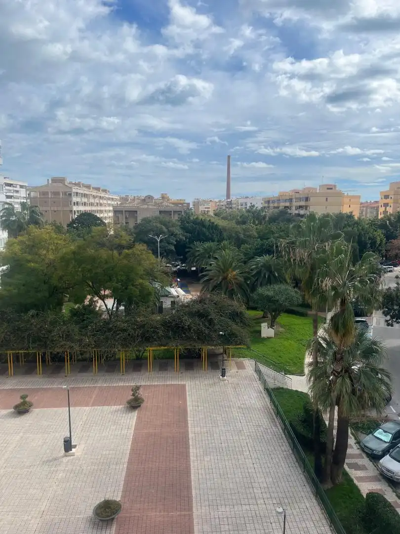 Flat for sale in Calle Guillermo Carrera Rubio, 12, Los Guindos - Parque Mediterráneo - Santa Paula Exterior view of Flat for sale in Málaga with Air Conditioner, Private garden and Terrace