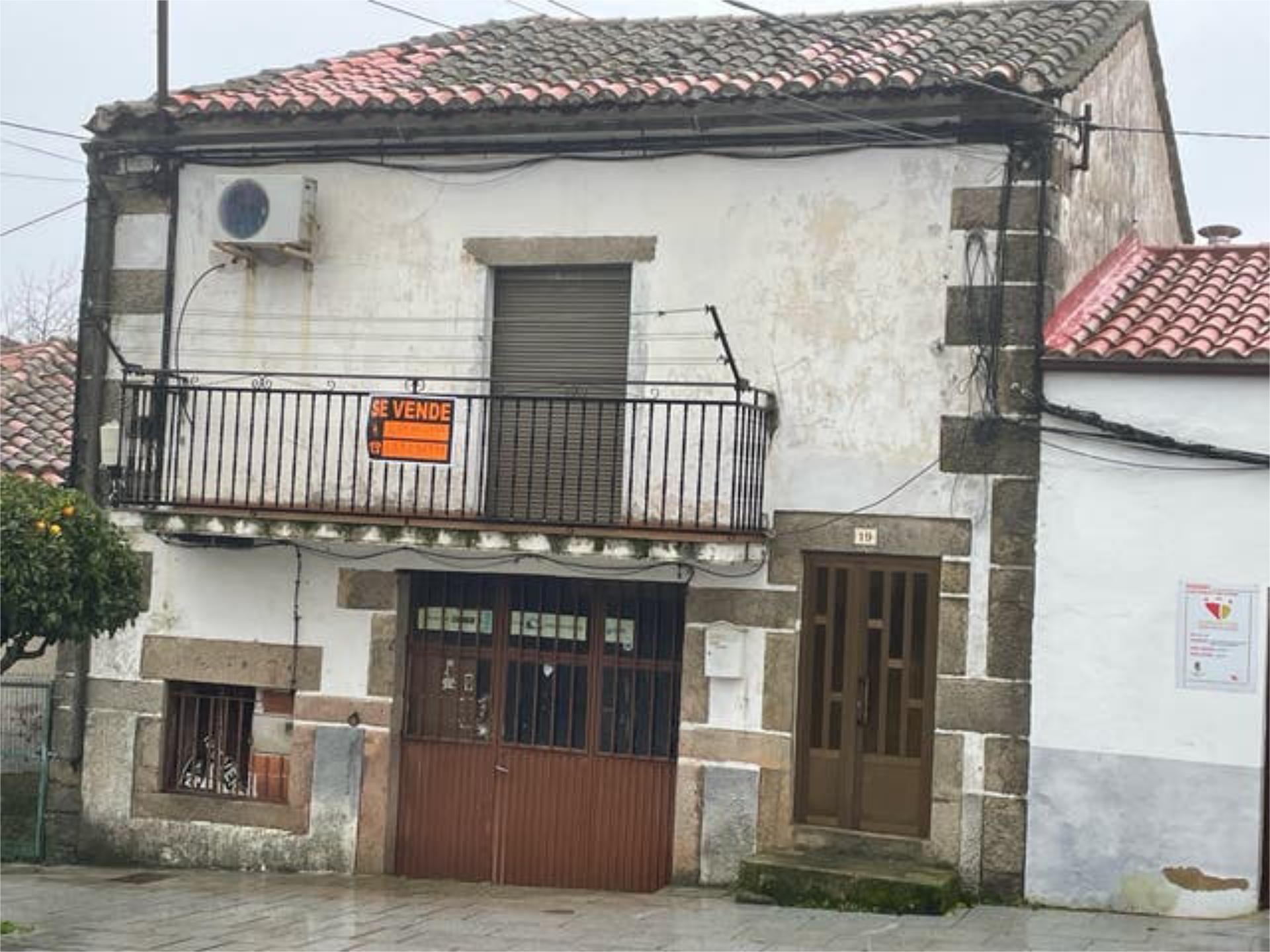 Exterior view of House or chalet for sale in Villamiel  with Private garden, Terrace and Storage room