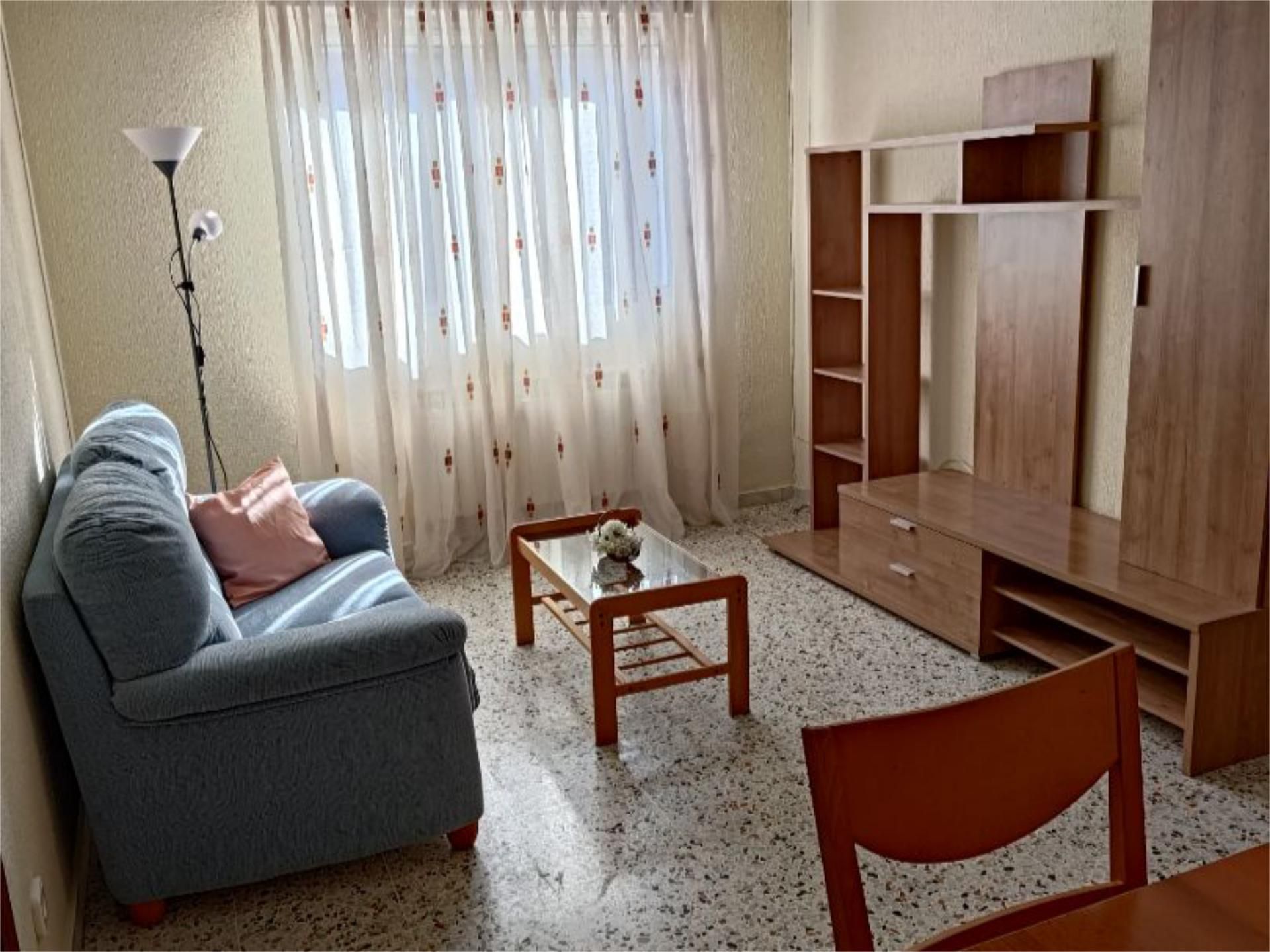 Living room of Flat to rent in Valladolid Capital  with Heating and Furnished