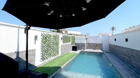 Casa o chalet en venta en Plaza de la Constitucion, 5, Centro - Muelle Pesquero, Torrevieja - imagen 2 Foto 2 de Casa o chalet en venta en Plaza de la Constitucion, 5, Centro - Muelle Pesquero, Torrevieja