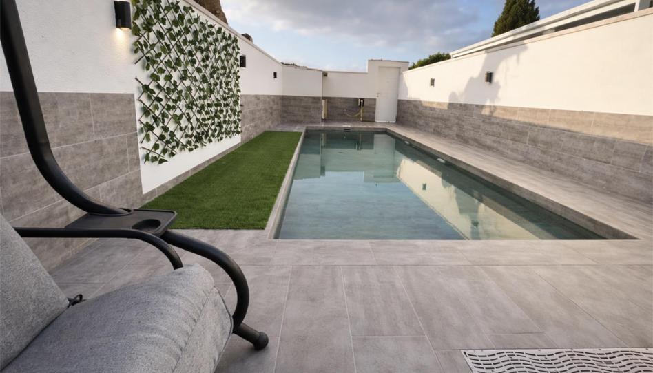 Casa o chalet en venta en Plaza de la Constitucion, 5, Centro - Muelle Pesquero, Torrevieja - imagen 1 Foto 1 de Casa o chalet en venta en Plaza de la Constitucion, 5, Centro - Muelle Pesquero, Torrevieja