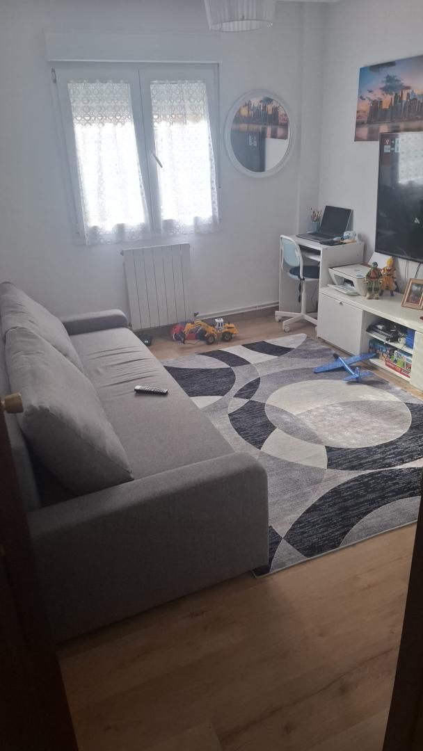 Living room of Flat for sale in Gijón   with Heating, Storage room and Furnished