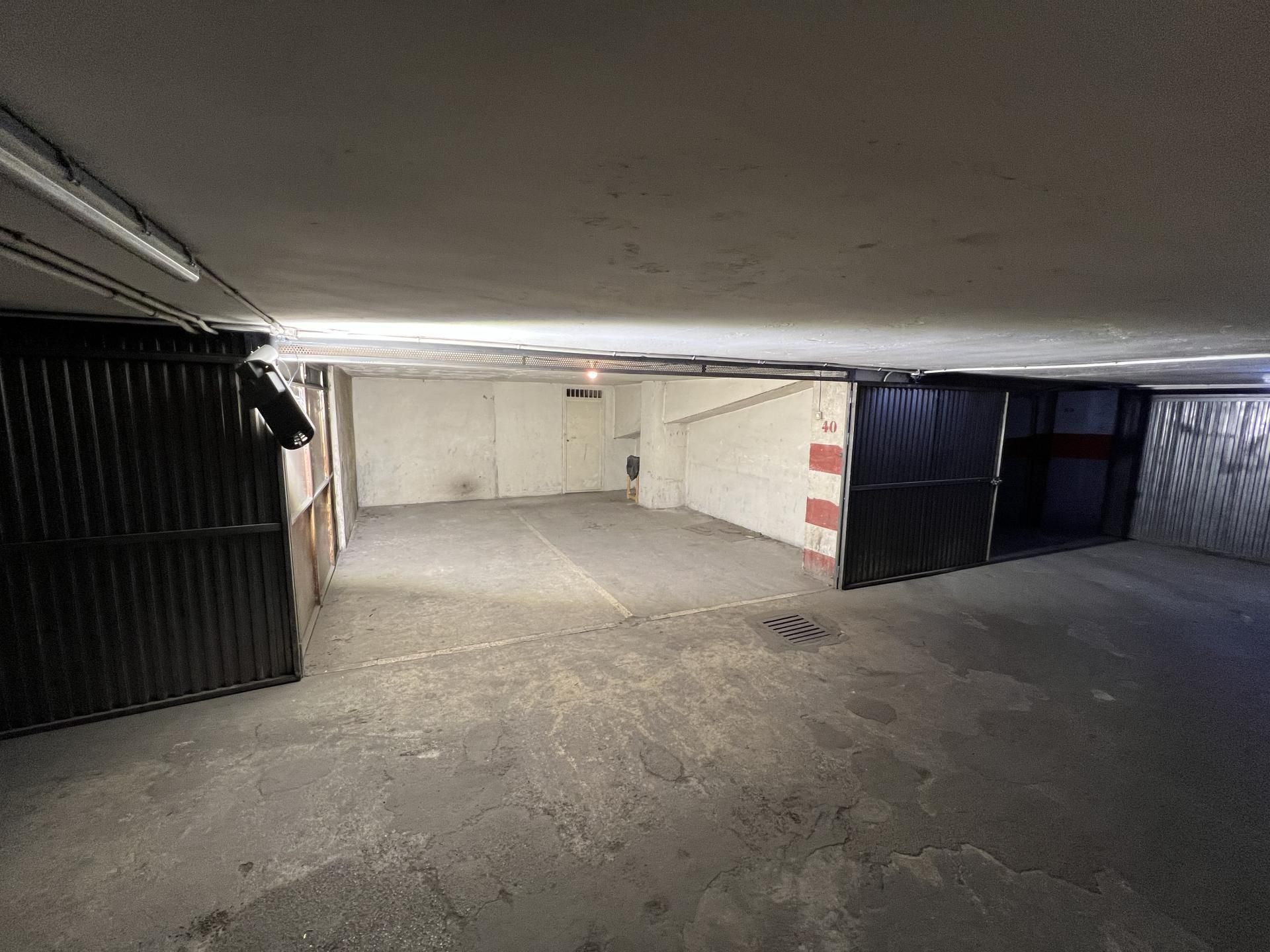 Parking de Garaje de alquiler en  Granada Capital