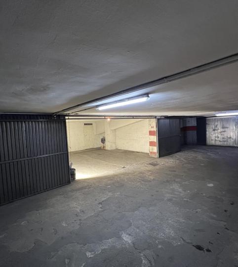 Foto 2 de Garaje de alquiler en Calle Curro Cúchares, 1, La Cruz,  Granada Capital