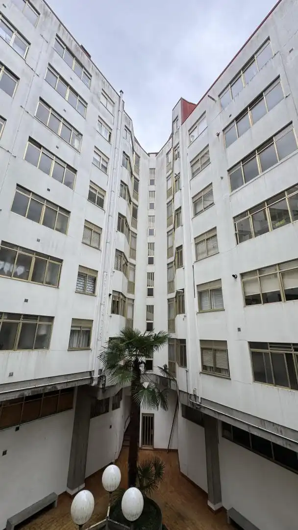 Pis en venda a Rúa Rosalía de Castro, 35, Zona Fernández Ladreda Vista exterior de Pis en venda en Pontevedra Capital amb Calefacció, Jardí privat i Parquet