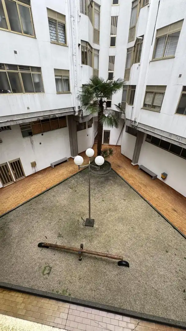 Pis en venda a Rúa Rosalía de Castro, 35, Zona Fernández Ladreda Terrassa de Pis en venda en Pontevedra Capital amb Calefacció, Jardí privat i Parquet