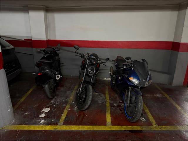 Garaje en Alquiler en Pere Garau