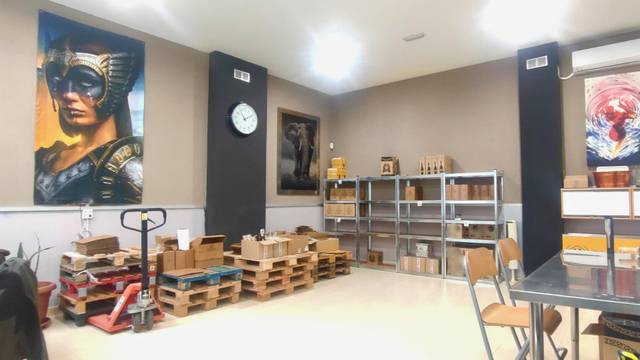 Local comercial en Venta en Calle Moreiba, 29 en Acorán