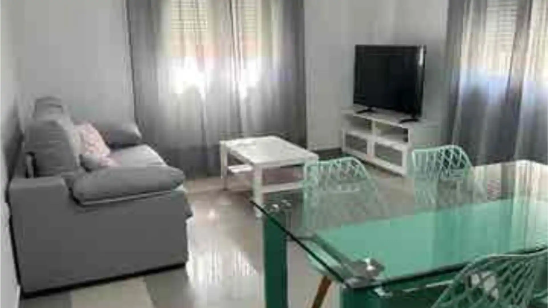 Living room of Flat for rent in  Almería Capital  with Private garden, Terrace and Furnished