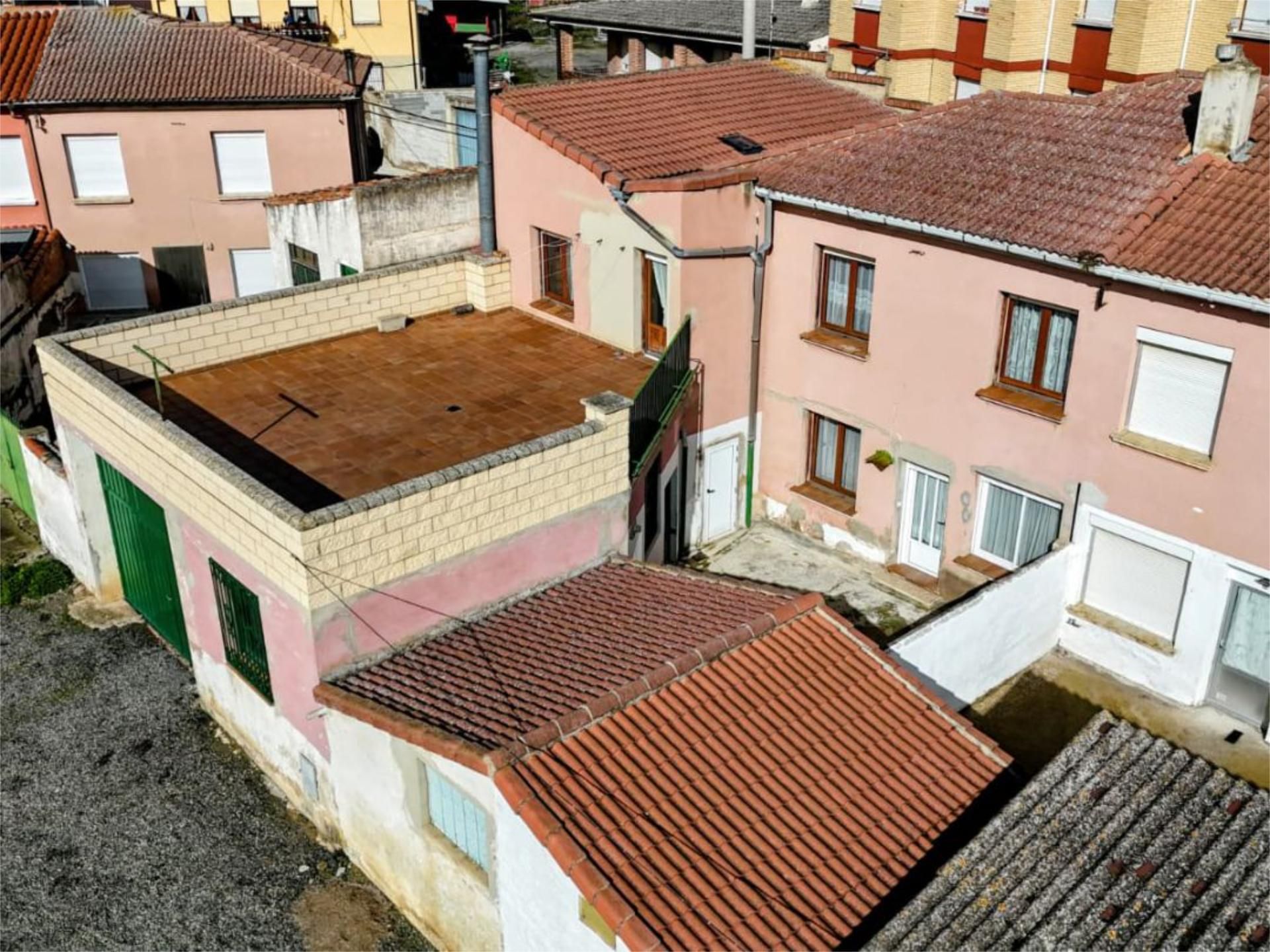 Vista exterior de Casa adosada en venta en Casalarreina con Terraza y Balcón