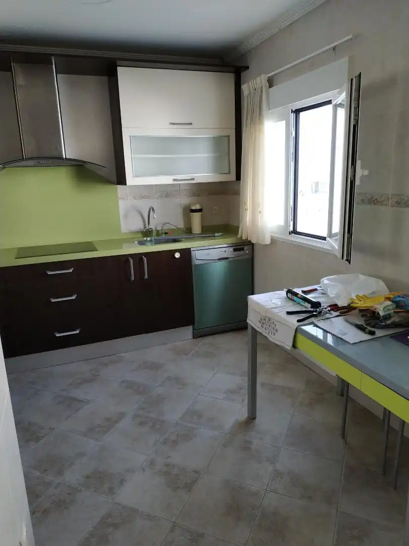 Cuina de Pis en venda en Palencia amb Calefacció, Terrassa i Traster