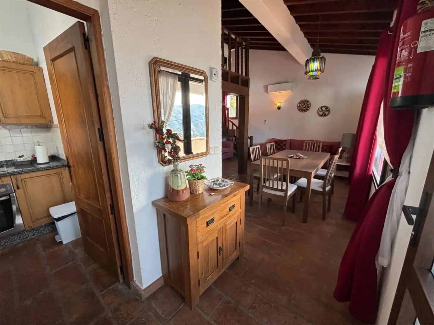 Finca rústica en venta en Avenida Havaral, 47, Júzcar Comedor de Finca rústica en venta en Júzcar con Aire acondicionado, Calefacción y Terraza