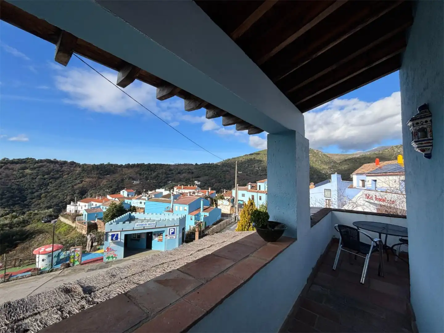 Finca rústica en venta en Avenida Havaral, 47, Júzcar Vista exterior de Finca rústica en venta en Júzcar con Aire acondicionado, Calefacción y Terraza