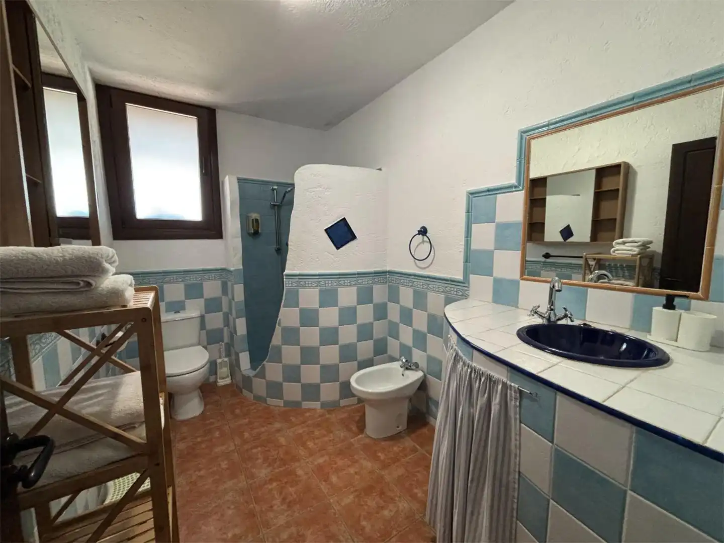 Finca rústica en venta en Avenida Havaral, 47, Júzcar Baño de Finca rústica en venta en Júzcar con Aire acondicionado, Calefacción y Terraza