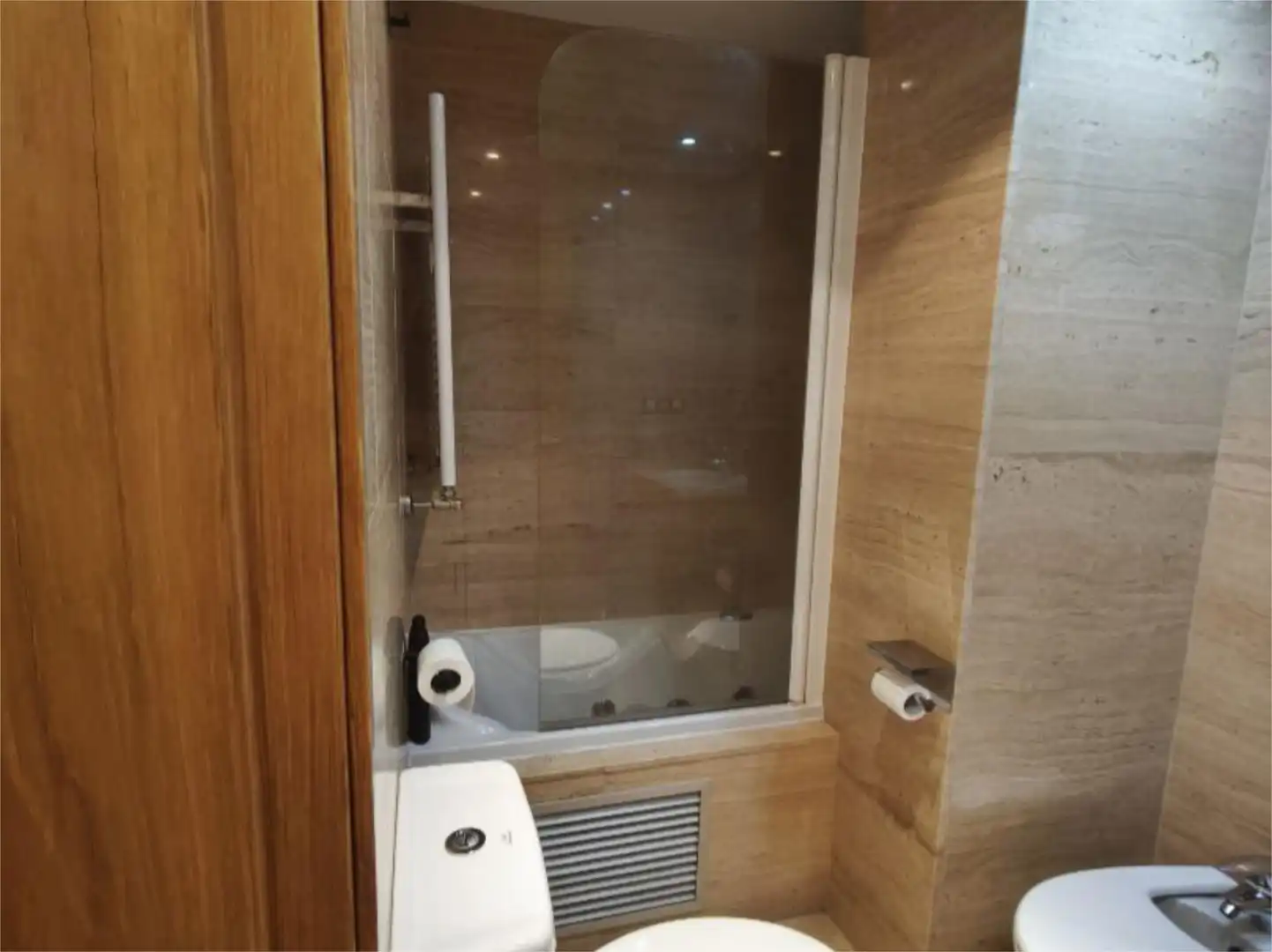 Flat for sale in Ronda de Monte Alto, 48, Monte Alto - Zalaeta - Atocha Bathroom of Flat for sale in A Coruña Capital with Heating, Parquet flooring and Terrace