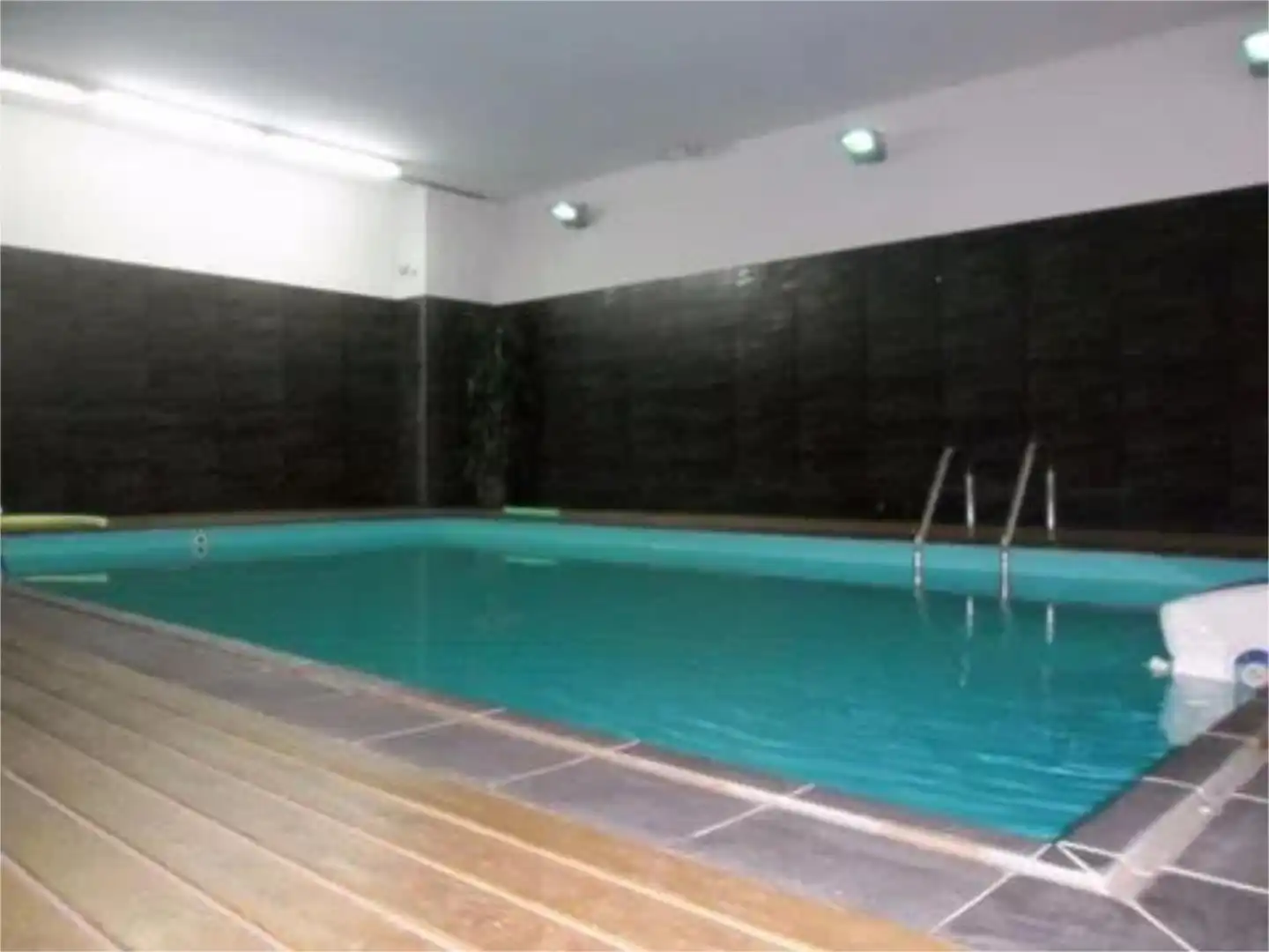 Flat for sale in Ronda de Monte Alto, 48, Monte Alto - Zalaeta - Atocha Swimming pool of Flat for sale in A Coruña Capital with Heating, Parquet flooring and Terrace