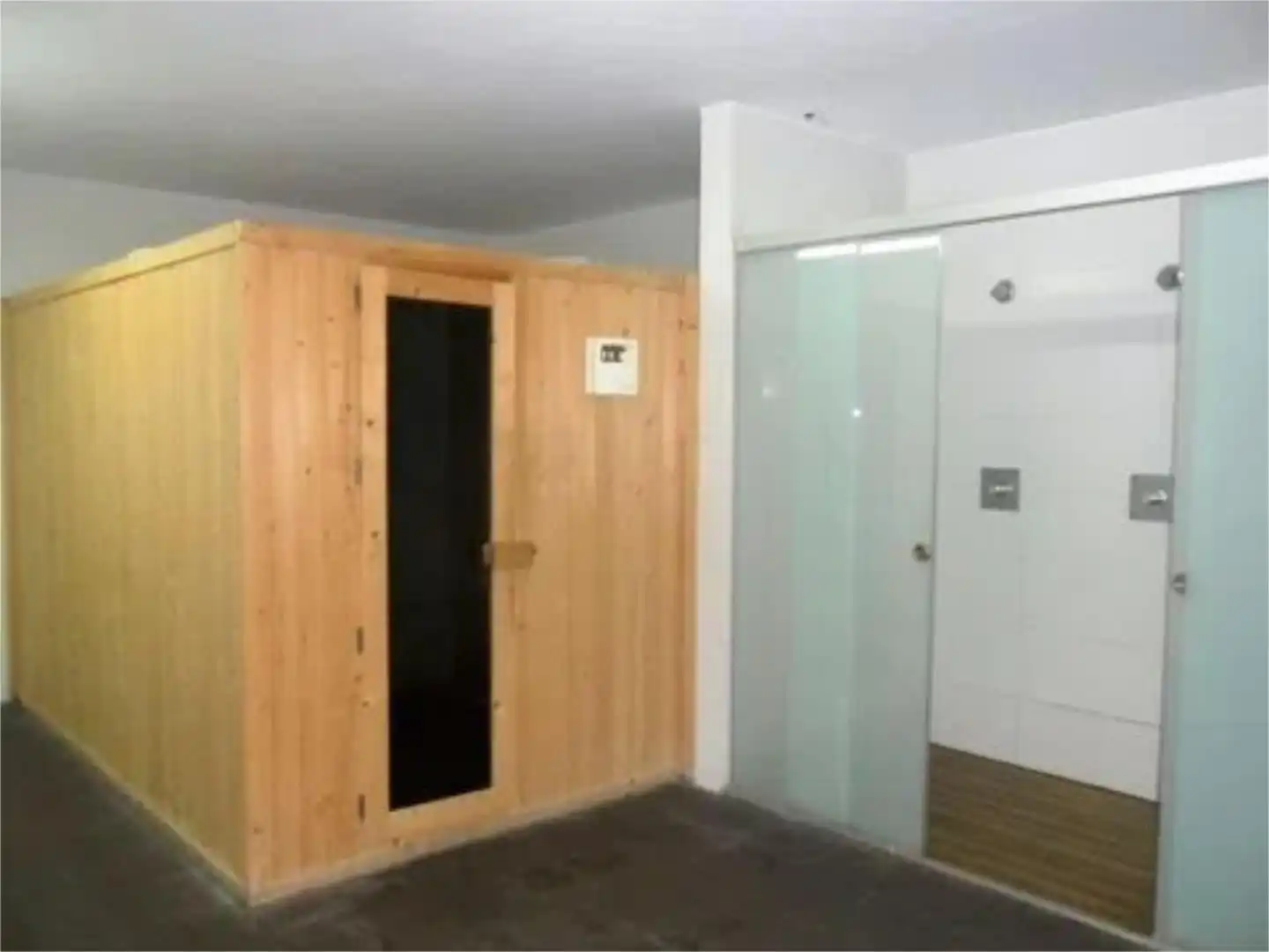Flat for sale in Ronda de Monte Alto, 48, Monte Alto - Zalaeta - Atocha Flat for sale in A Coruña Capital with Heating, Parquet flooring and Terrace
