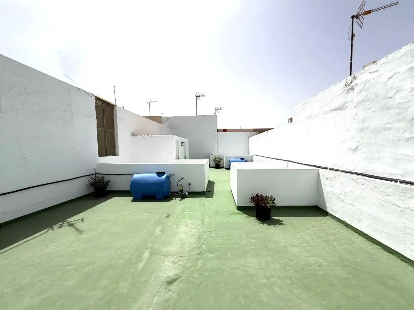 Piso en venta en Calle Cervantes, 49, Buenavista - Rosa Vila Terraza de Piso en venta en Puerto del Rosario con Trastero, Amueblado y Balcón