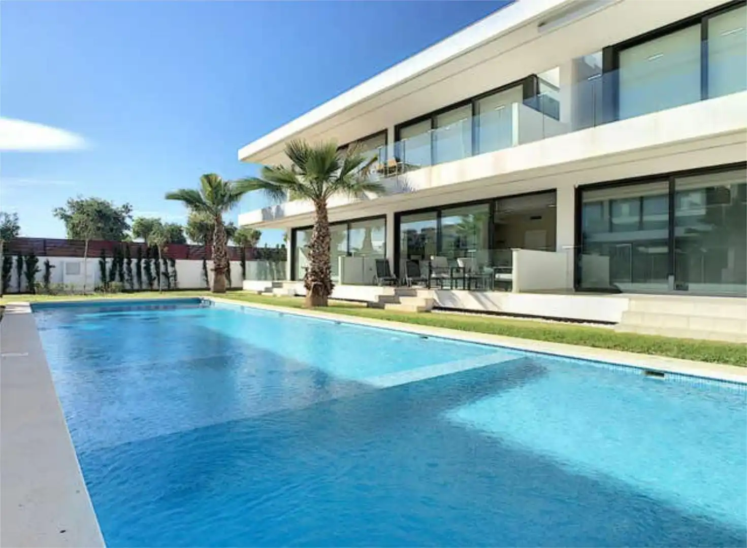 Piscina de Ático en venta en Cartagena con Terraza y Piscina