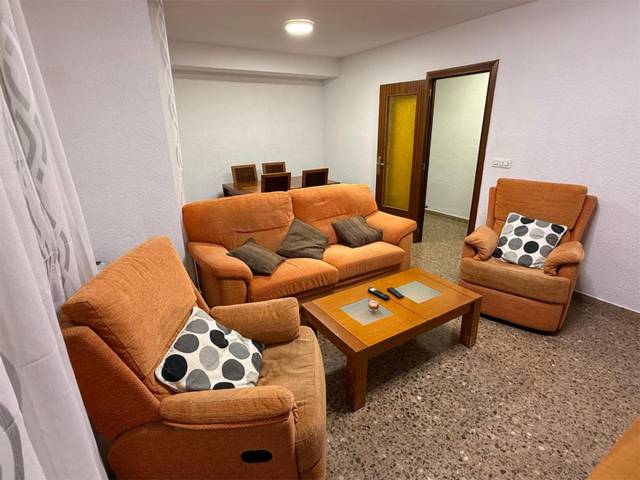 Piso en Alquiler en Calle Rosalía de Castro, 4 en Andorra (Teruel)