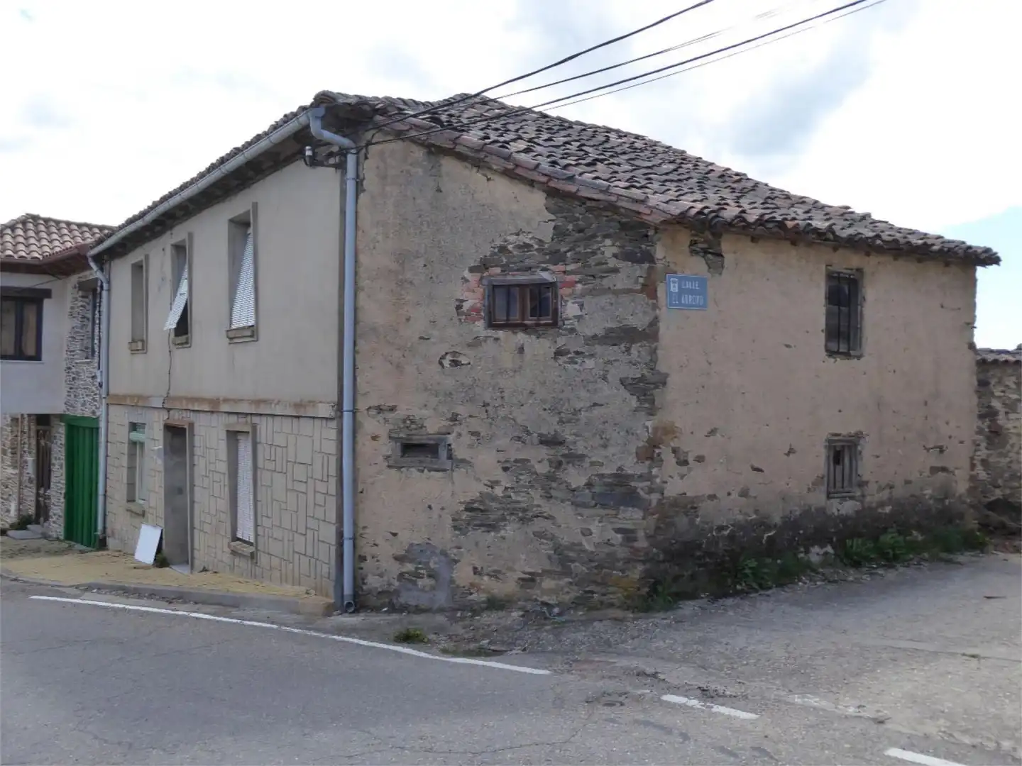 Casa adosada en venda a Calle Principal, 7, Soto y Amío Vista exterior de Casa adosada en venda en Soto y Amío