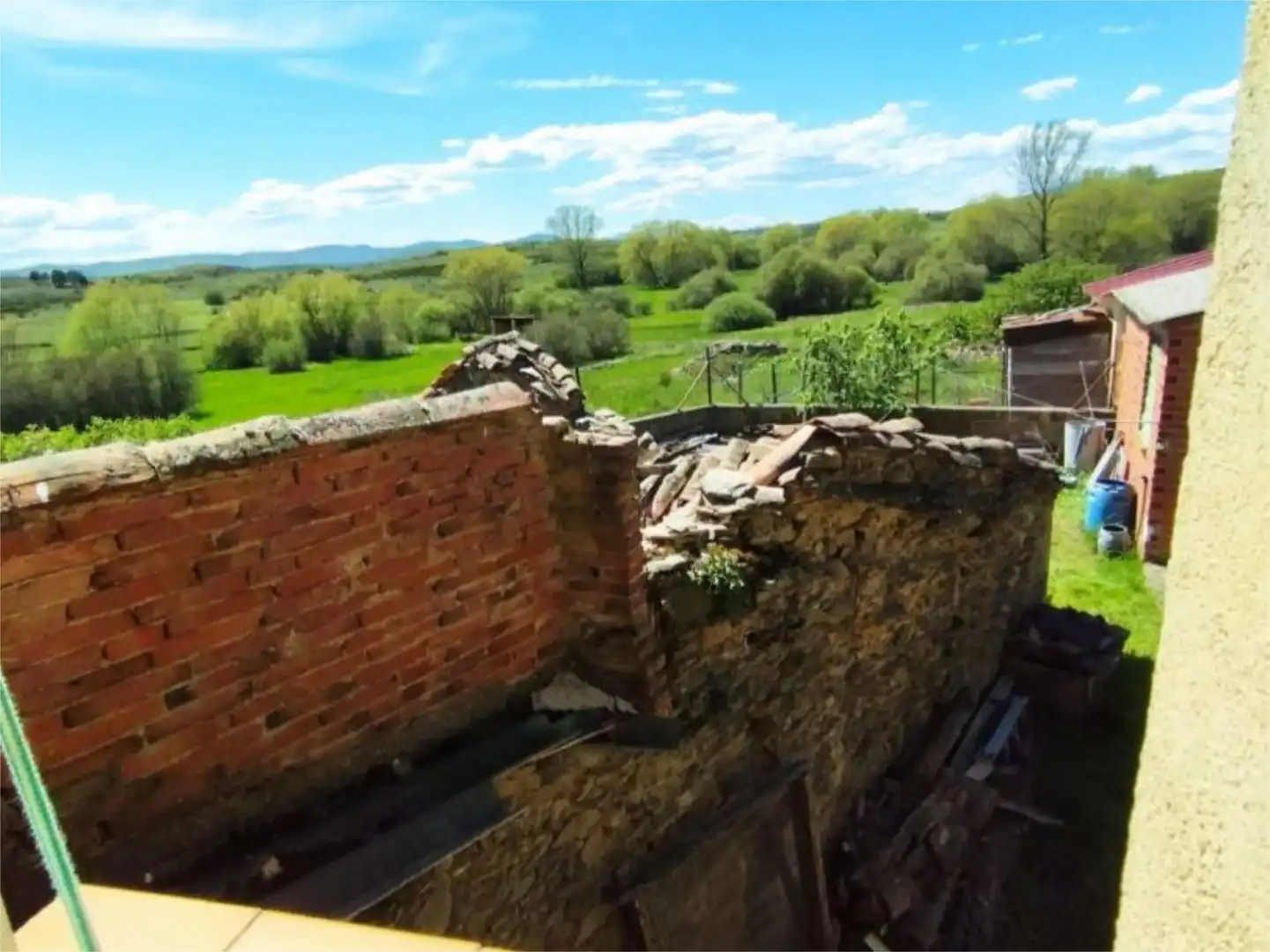Casa adosada en venda a Calle Principal, 7, Soto y Amío Jardí de Casa adosada en venda en Soto y Amío