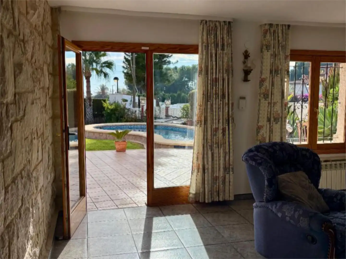 Houses for sale in Carrer de Sorita, 4, Pueblo Español - Coveta Fumá Garden of Houses for sale in El Campello with Air Conditioner, Heating and Private garden