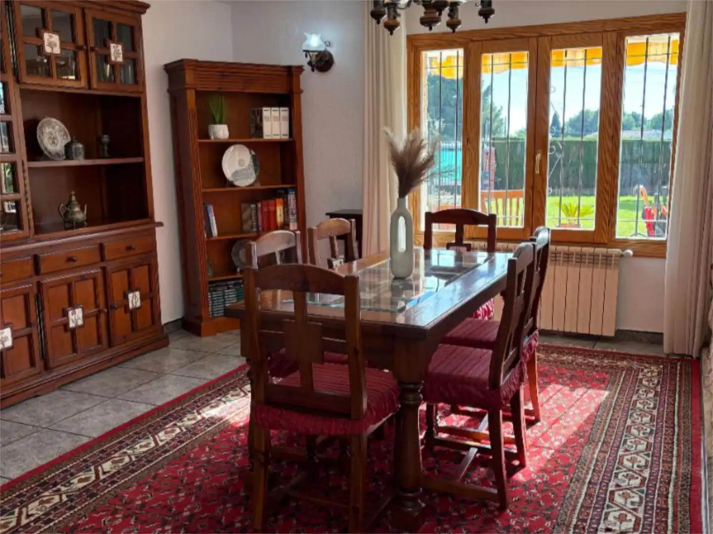 Houses for sale in Carrer de Sorita, 4, Pueblo Español - Coveta Fumá Dining room of Houses for sale in El Campello with Air Conditioner, Heating and Private garden