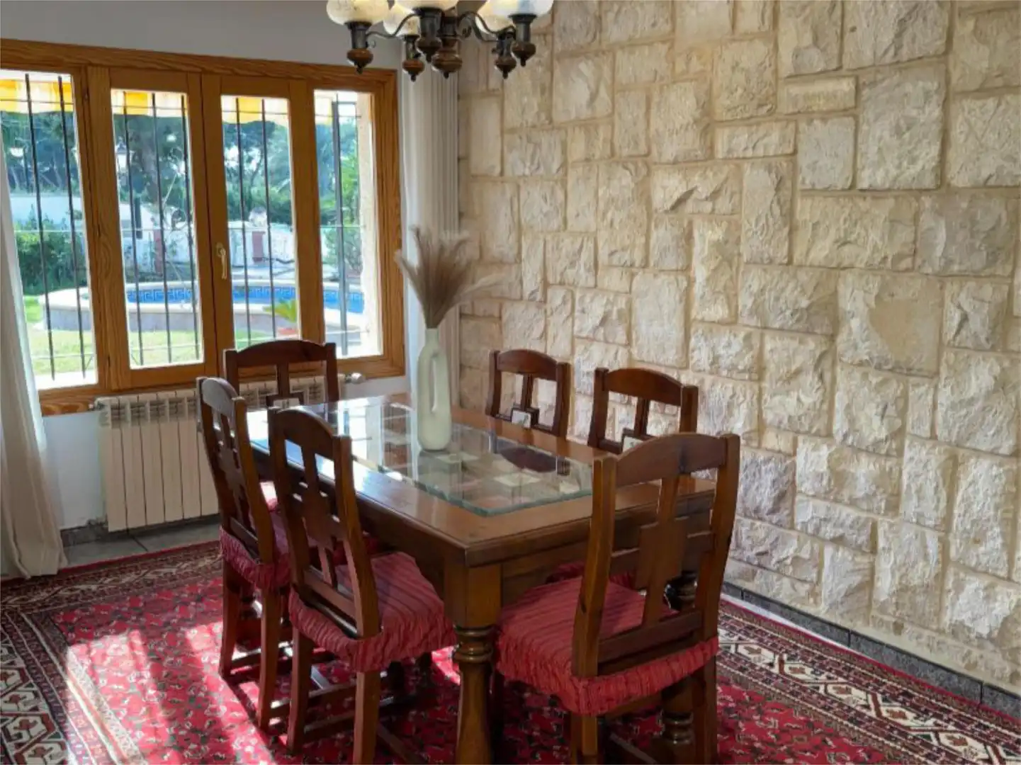 Houses for sale in Carrer de Sorita, 4, Pueblo Español - Coveta Fumá Dining room of Houses for sale in El Campello with Air Conditioner, Heating and Private garden