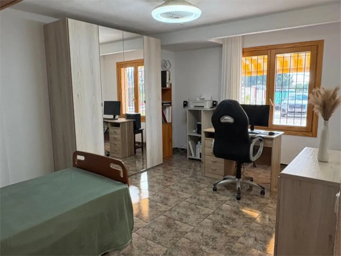 Houses for sale in Carrer de Sorita, 4, Pueblo Español - Coveta Fumá Bedroom of Houses for sale in El Campello with Air Conditioner, Heating and Private garden