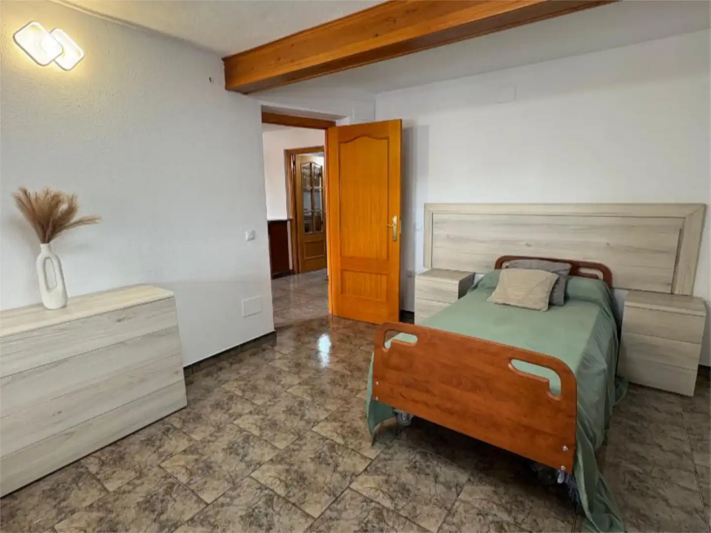 Houses for sale in Carrer de Sorita, 4, Pueblo Español - Coveta Fumá Bedroom of Houses for sale in El Campello with Air Conditioner, Heating and Private garden
