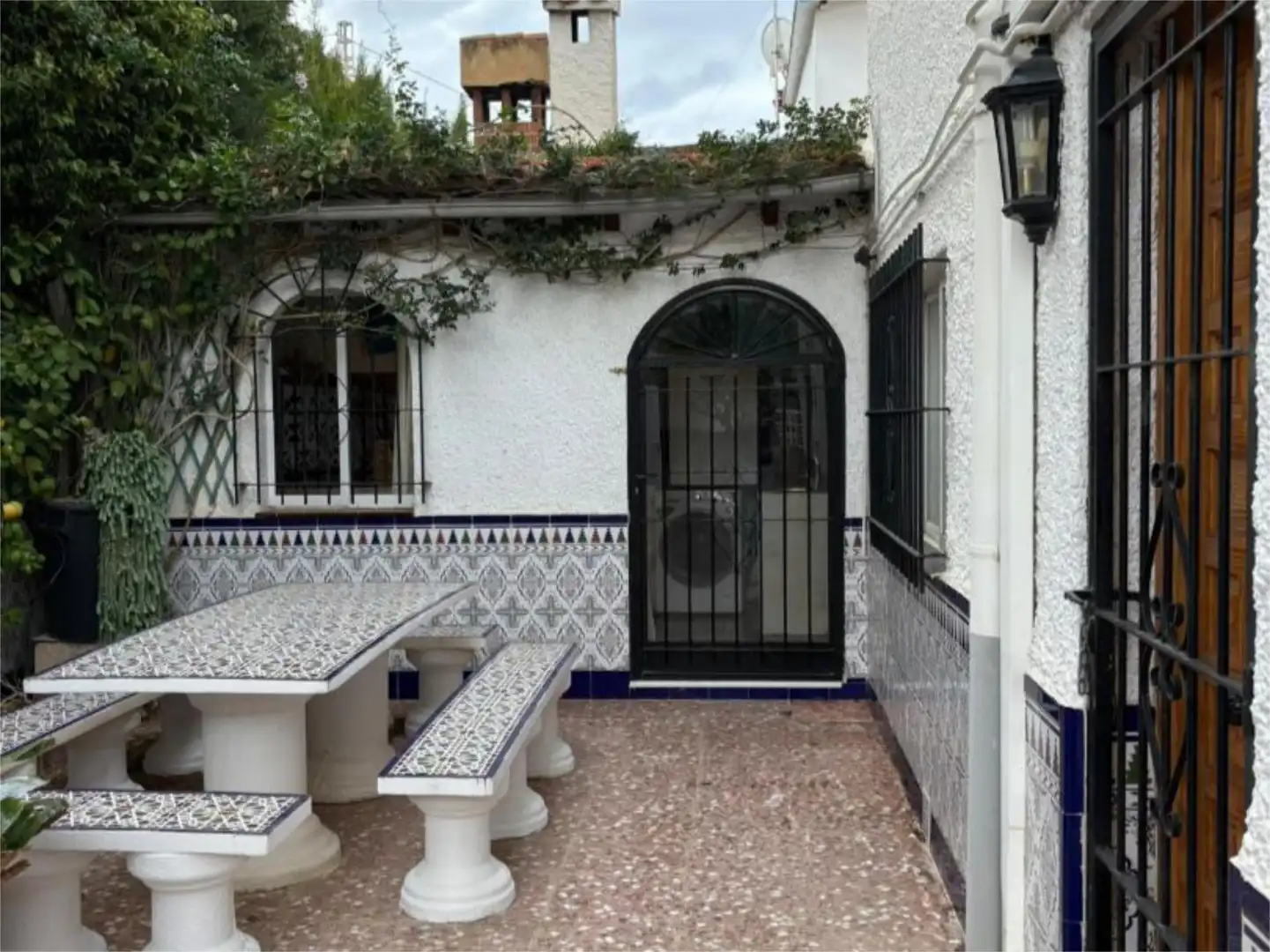 Houses for sale in Carrer de Sorita, 4, Pueblo Español - Coveta Fumá Garden of Houses for sale in El Campello with Air Conditioner, Heating and Private garden