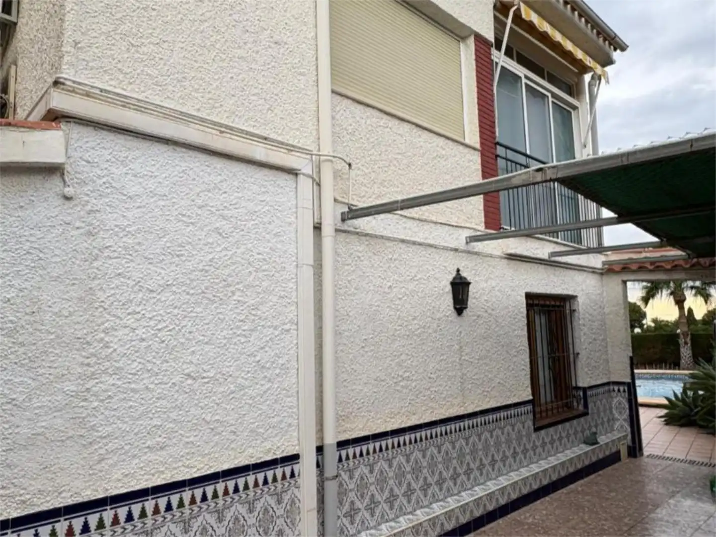 Houses for sale in Carrer de Sorita, 4, Pueblo Español - Coveta Fumá Exterior view of Houses for sale in El Campello with Air Conditioner, Heating and Private garden
