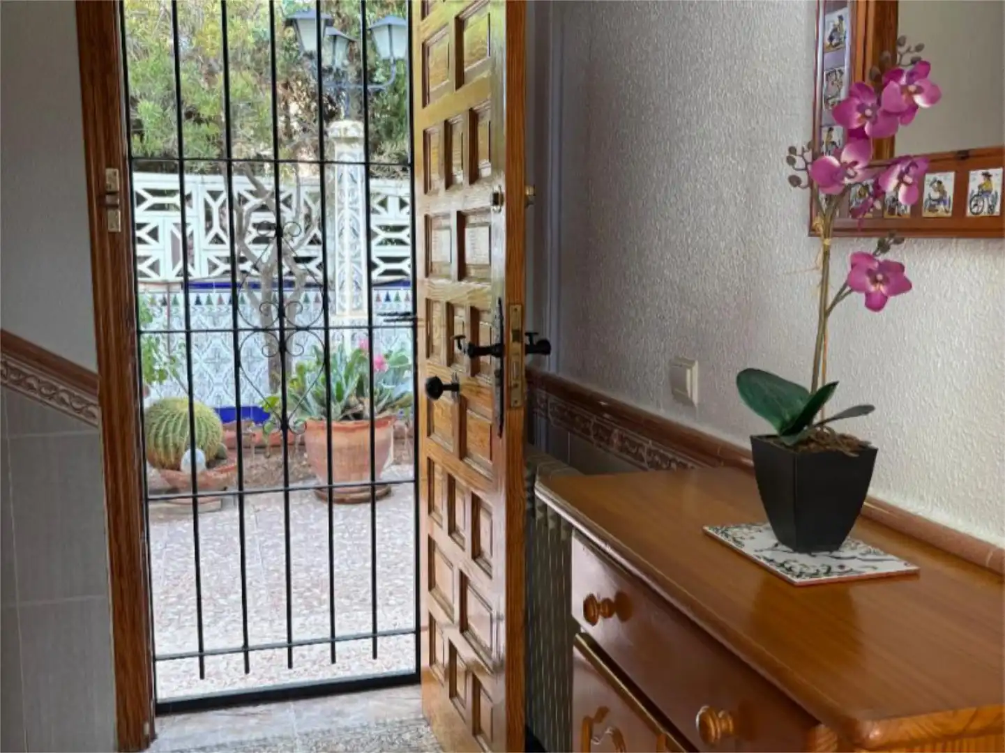 Houses for sale in Carrer de Sorita, 4, Pueblo Español - Coveta Fumá Houses for sale in El Campello with Air Conditioner, Heating and Private garden