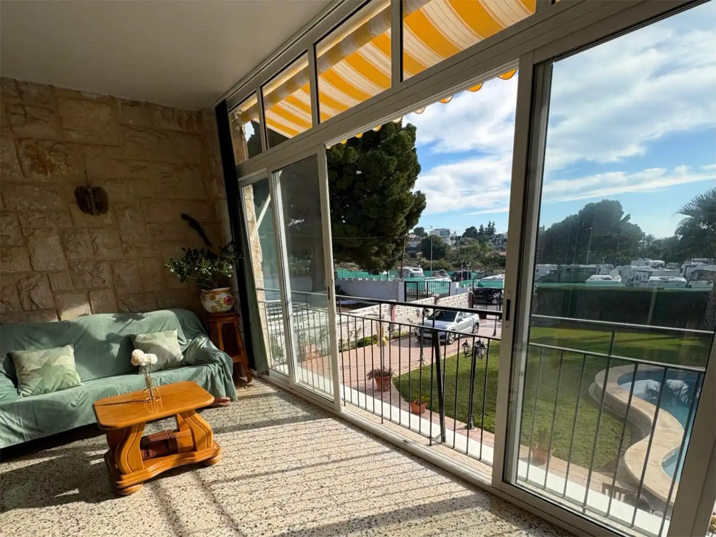 Houses for sale in Carrer de Sorita, 4, Pueblo Español - Coveta Fumá Terrace of Houses for sale in El Campello with Air Conditioner, Heating and Private garden